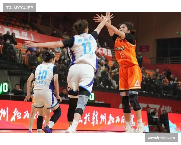 上海女篮外援卡特空砍34分 外线集体失准暴露战术单一